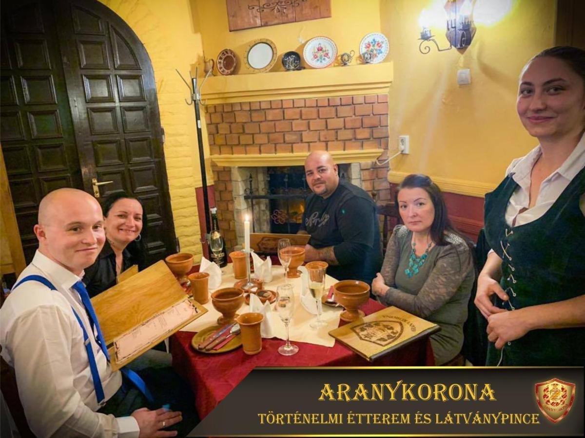 Aranykorona Hotel Miskolc Exterior photo